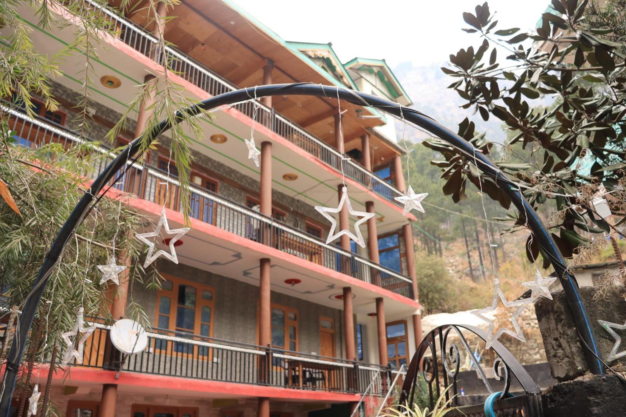 Chalo Chhalal Hotel & Cafe Kasol Exterior foto