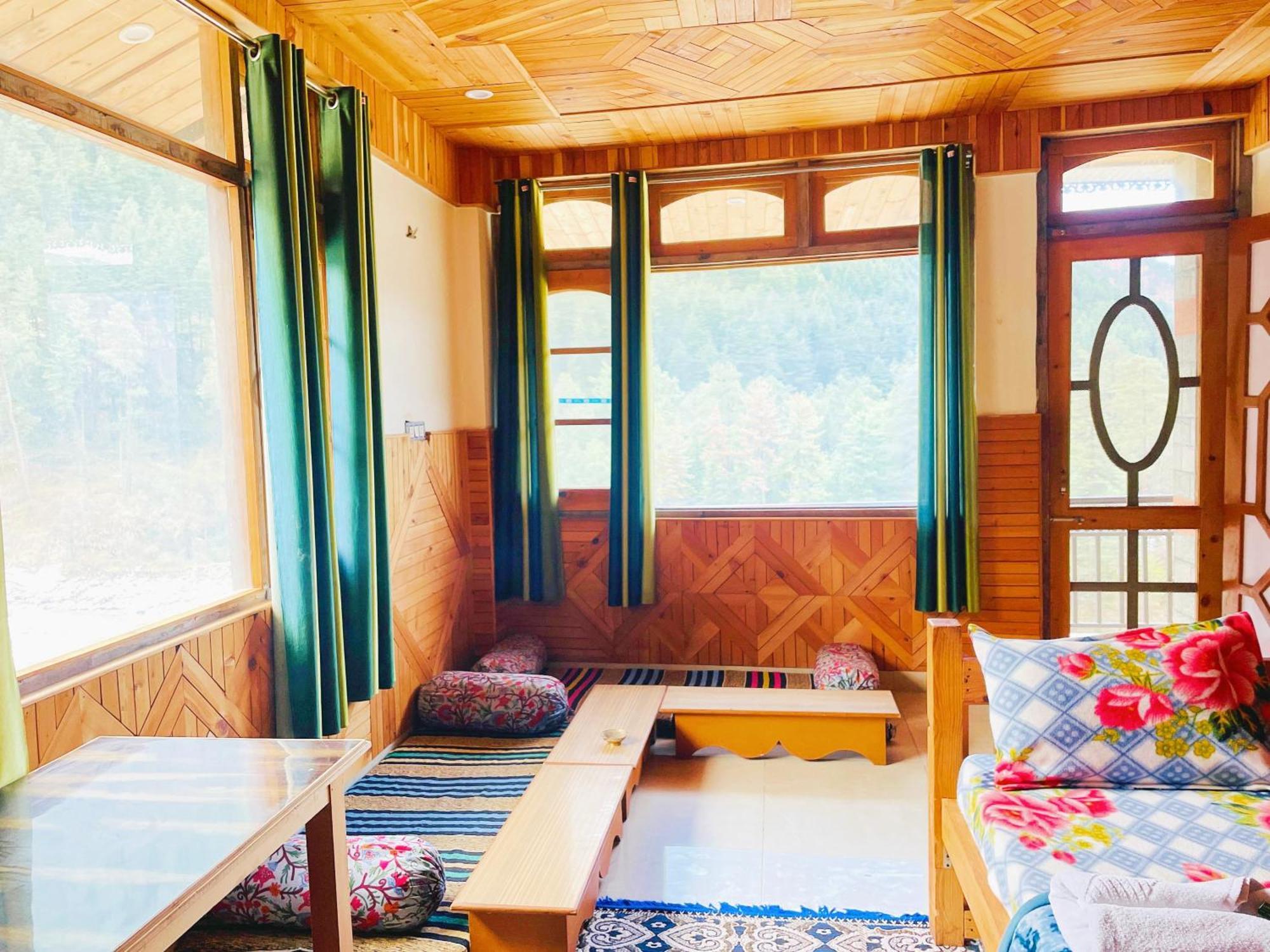 Chalo Chhalal Hotel & Cafe Kasol Exterior foto